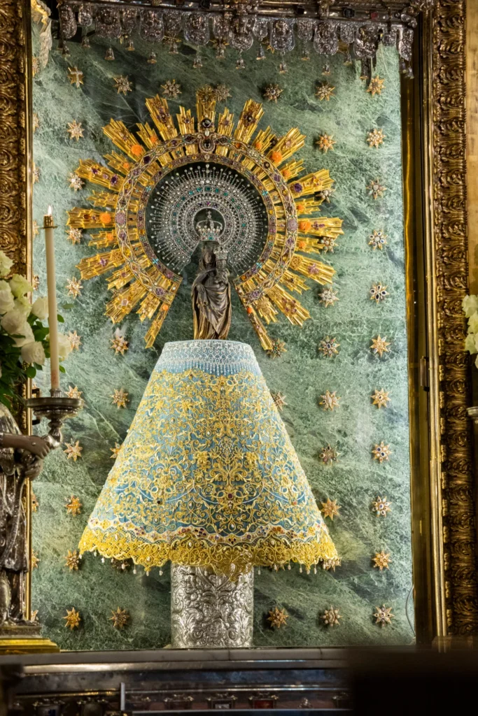Manto Ntra. Sra. del Pilar